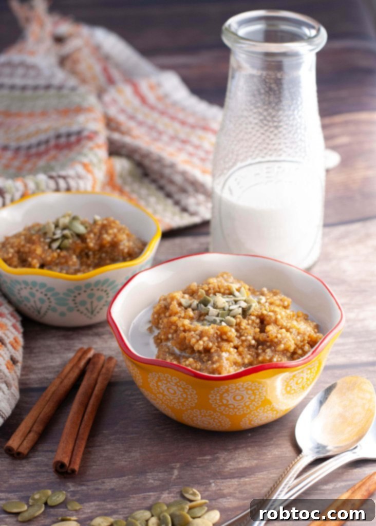 gluten-free-pumpkin-quinoa-breakfast-porridge